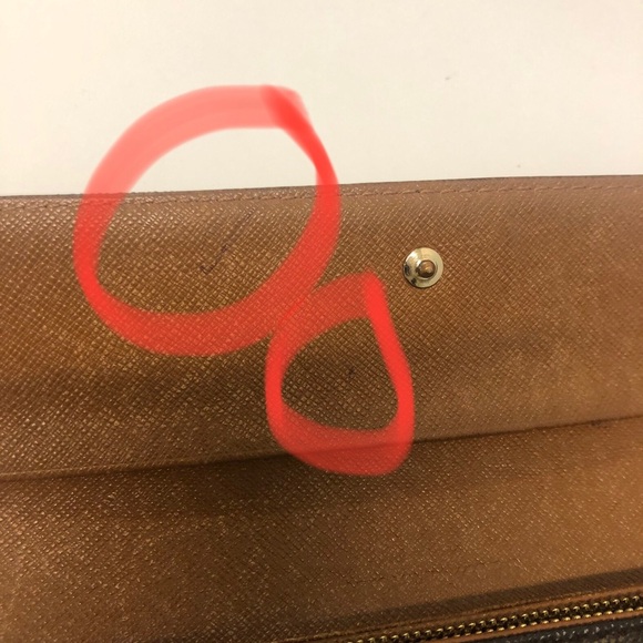 Michael Kors Brown Wallet - Picture 6 of 8